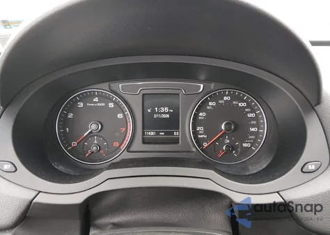 2018 Audi Q3 2.0T Premium/2.0T Sport Premium из США, поврежденный, VIN WA1JCCFS2JR001745